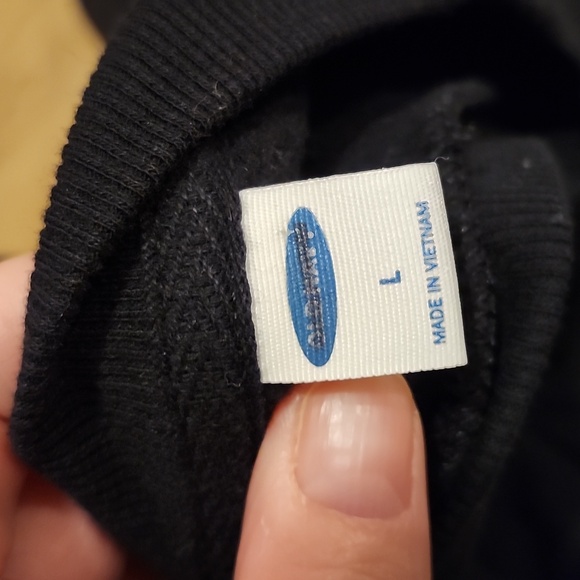 Black Crewneck Sweatshirt, womens large - Picture 3 of 5